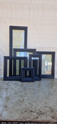 **Double-Sash Opening PVC Window &ndash; 1400 &times; 1400 mm (Width &times; Height), 1 Operable Sash**